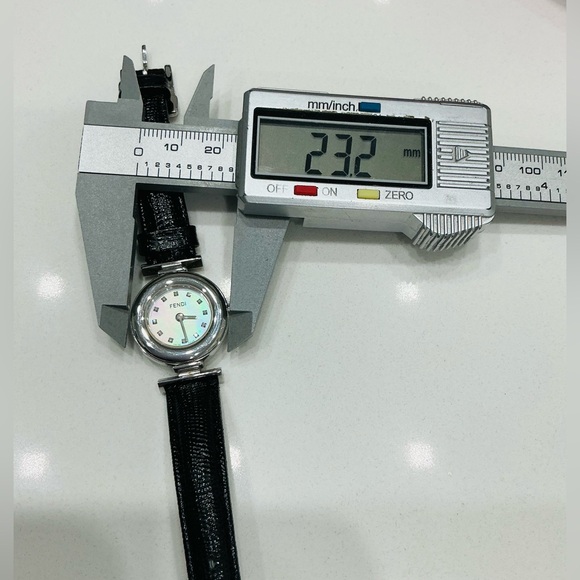 Ladies AUTHENTIC FENDI DRESS watch💖💖 - Picture 12 of 15